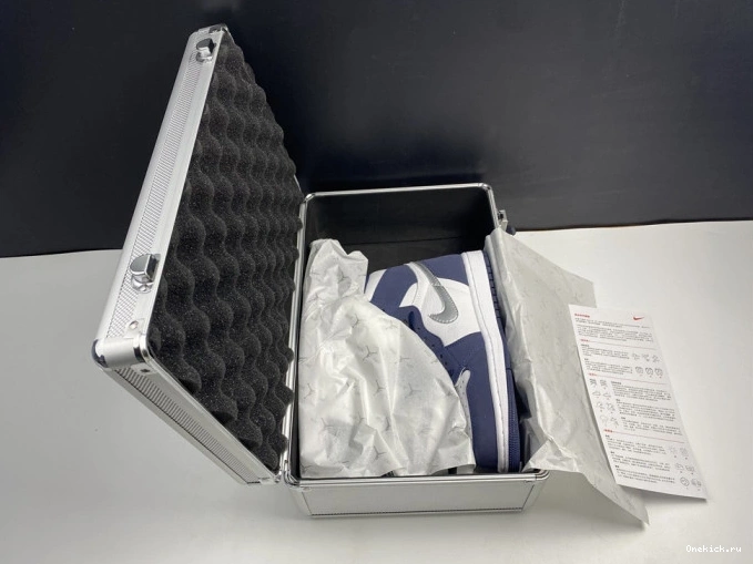 One Kick (2020) DC1788-100 Jordan AIR Midnight Navy High Retro 1 0807